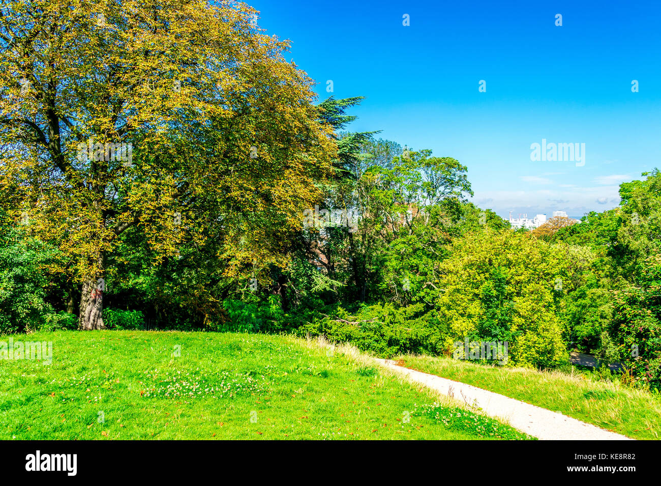 Buttes-Chaumont Park in Paris. Stockfoto