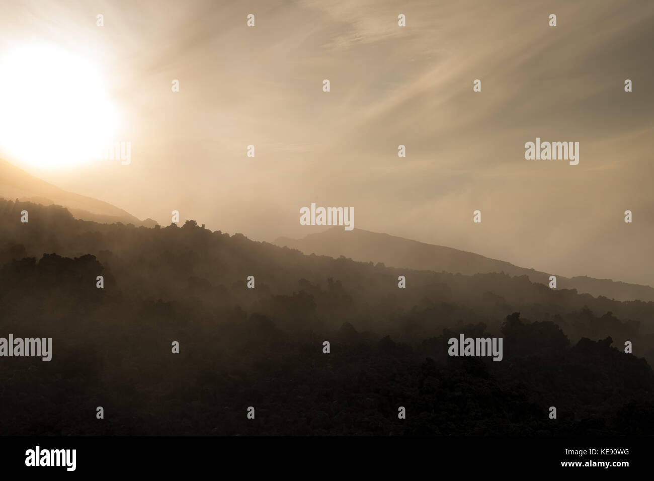 Nebel über Lavafeld, Vulkan Hekla, South Island, Island Stockfoto