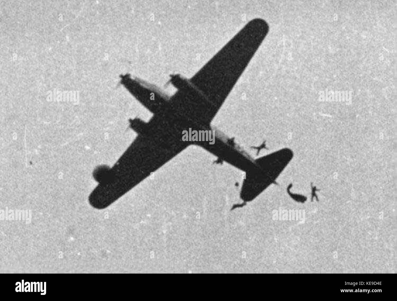Savoia Marchetti SM.82 paracadutisti in lancio Stockfotografie Alamy