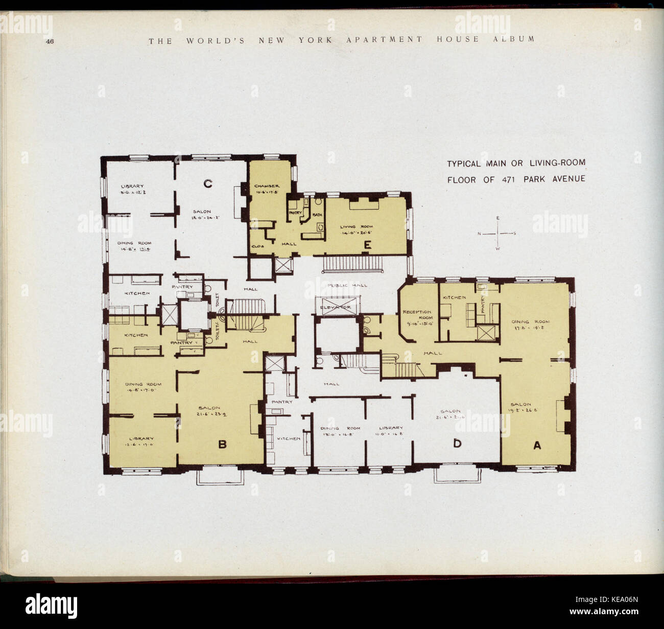 Dieses Bild zeigt die Grundrisse des Haupt- oder Wohnzimmers der 471 Park Avenue in New York und zeigt das architektonische Design und die Innenausstattung. Die Grundrisse reflektieren luxuriöses Wohnen aus dem frühen 20. Jahrhundert mit geräumigen Zimmern und kunstvollen Details. Stockfoto