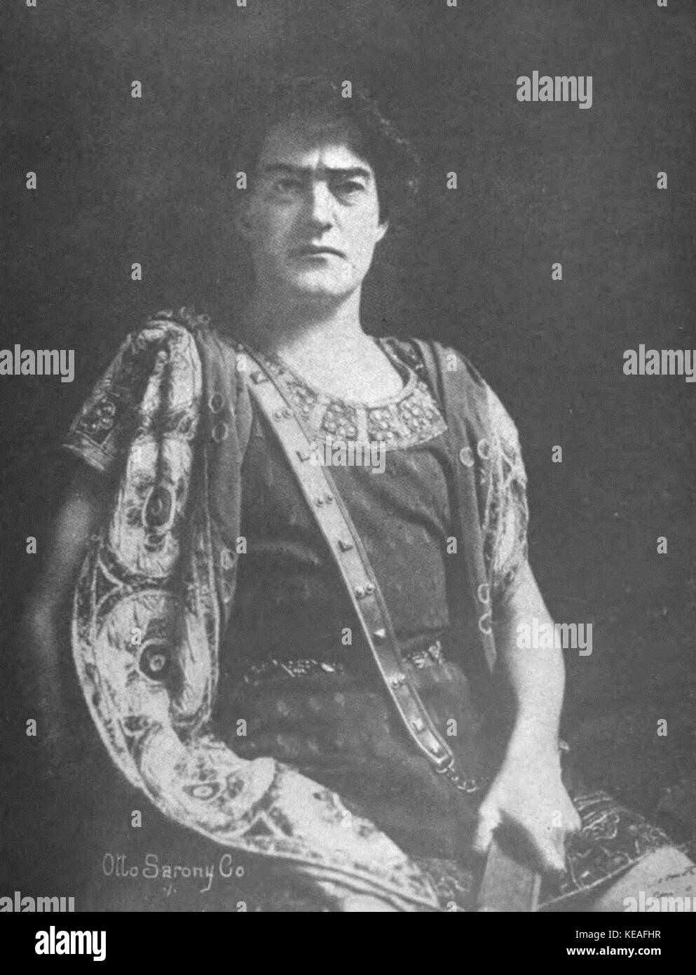 Dieses Bild zeigt den Schauspieler Tyrone Power in der Rolle des Ulysses und zeigt seine Darstellung des ikonischen griechischen Helden in einer Filmproduktion aus der Mitte des 20. Jahrhunderts. Stockfoto