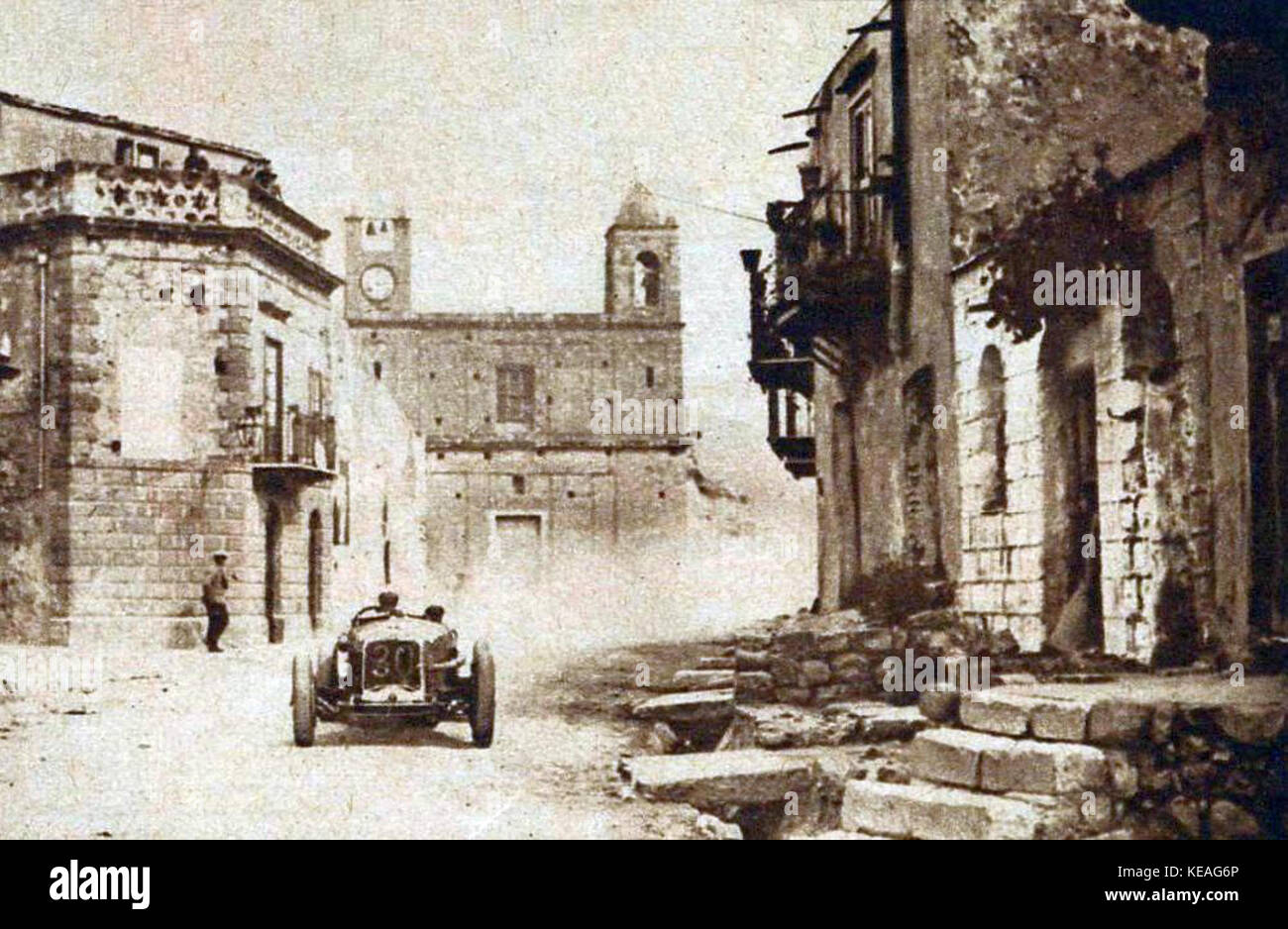 Achille Varzi, Sieger Coupe de la Targa Florio 1930, En traversant Campo Felice Stockfoto