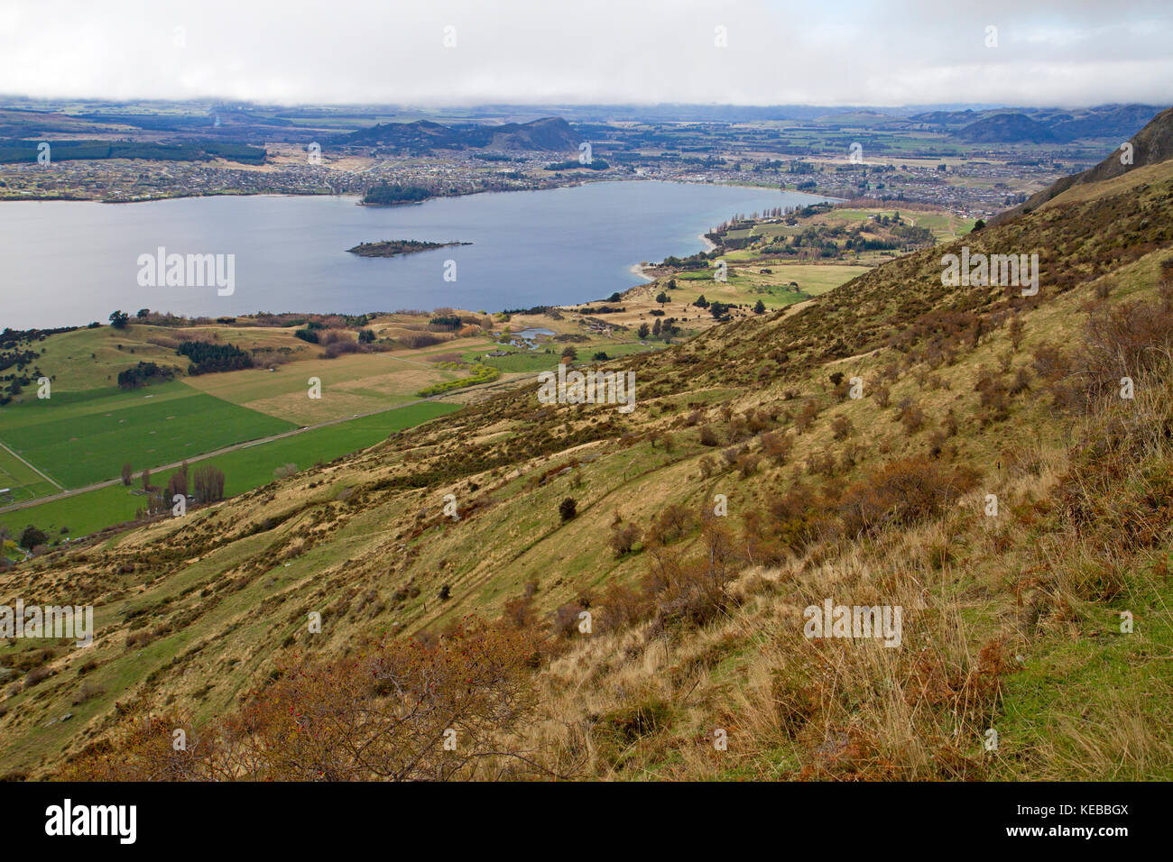 Blick über Lake Wanaka von den Hängen des roys Peak Stockfoto