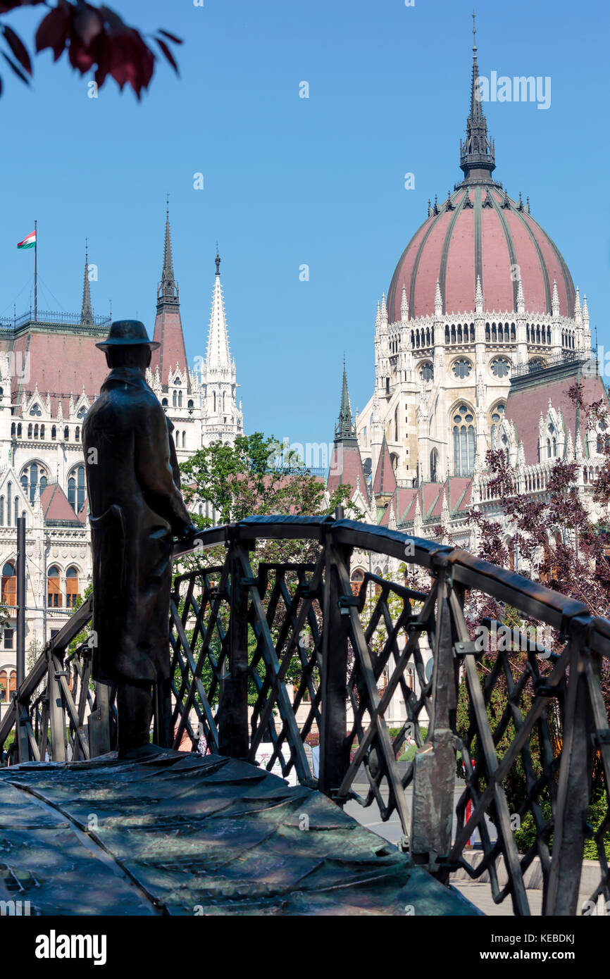 Denkmal für Imre Nagy und Tag der Erinnerung vom 23. Oktober 1956, in der Nähe von Kossuth tér in Budapest, Ungarn Stockfoto