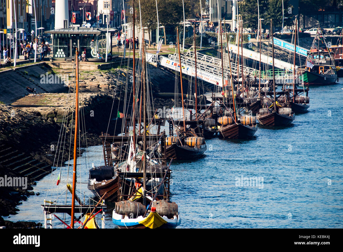 Historische rabelo port Fluss Boote auf dem Fluss Douro mit rabelo, Porto, Portugal Stockfoto