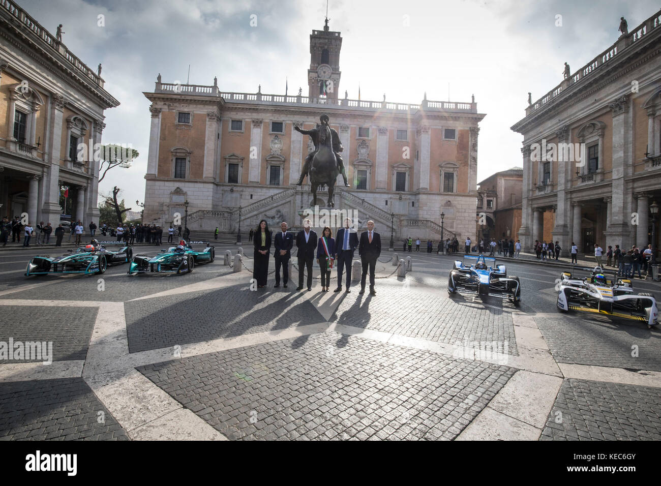 Campidoglio presentazione Formel e Gran premio di Roma Capitale la sindaca con Raggi, alejandro Agas, Angelo sticchi Damiani, Roberto diacetti, Virginia Raggi, meleo e frongia *** keine Web *** keine quotidiani *** Stockfoto