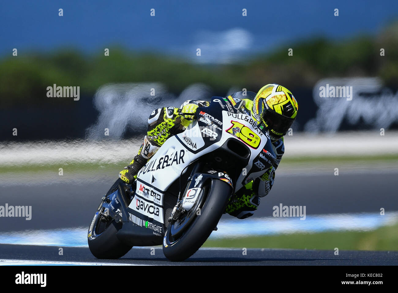 Phillip Island Grand Prix Circuit, Victoria, Australien. 20. Oktober, 2017. Oktober 20, 2017: Spanier Alvaro Bautista auf der Nr. 19 Ducati aus Pull & Bear Aspar Team verlässt Sibirien Ecke während der Praxis Sitzung 1 Am 2017 MotoGP von Australien auf Phillip Island Grand Prix Circuit, Victoria, Australien. Sydney Low/Cal Sport Media Credit: Cal Sport Media/Alamy leben Nachrichten Stockfoto