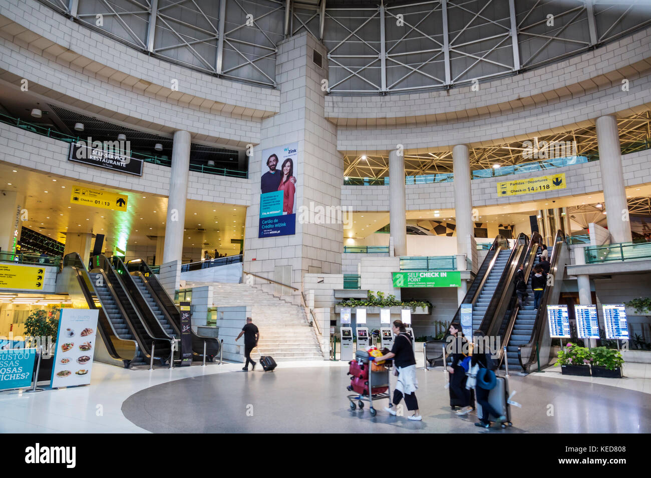 Flughafen Lissabon Zum Hotel Travel Park www.alamy.de