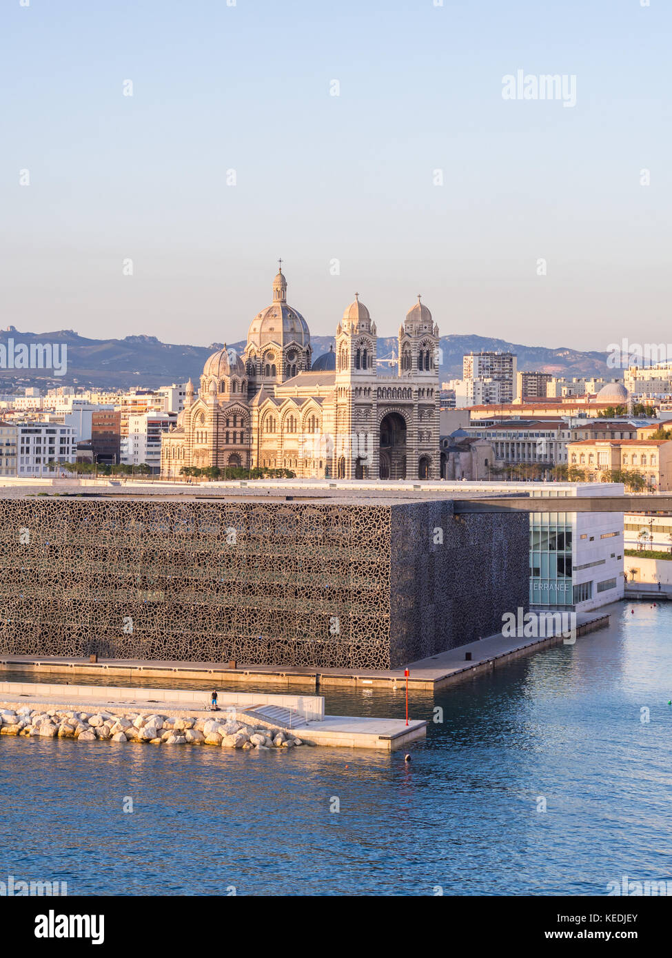 Marseille, Frankreich - 07 August, 2017: die Kathedrale von La Major in der Vieux Port, Marseille, Frankreich Stockfoto