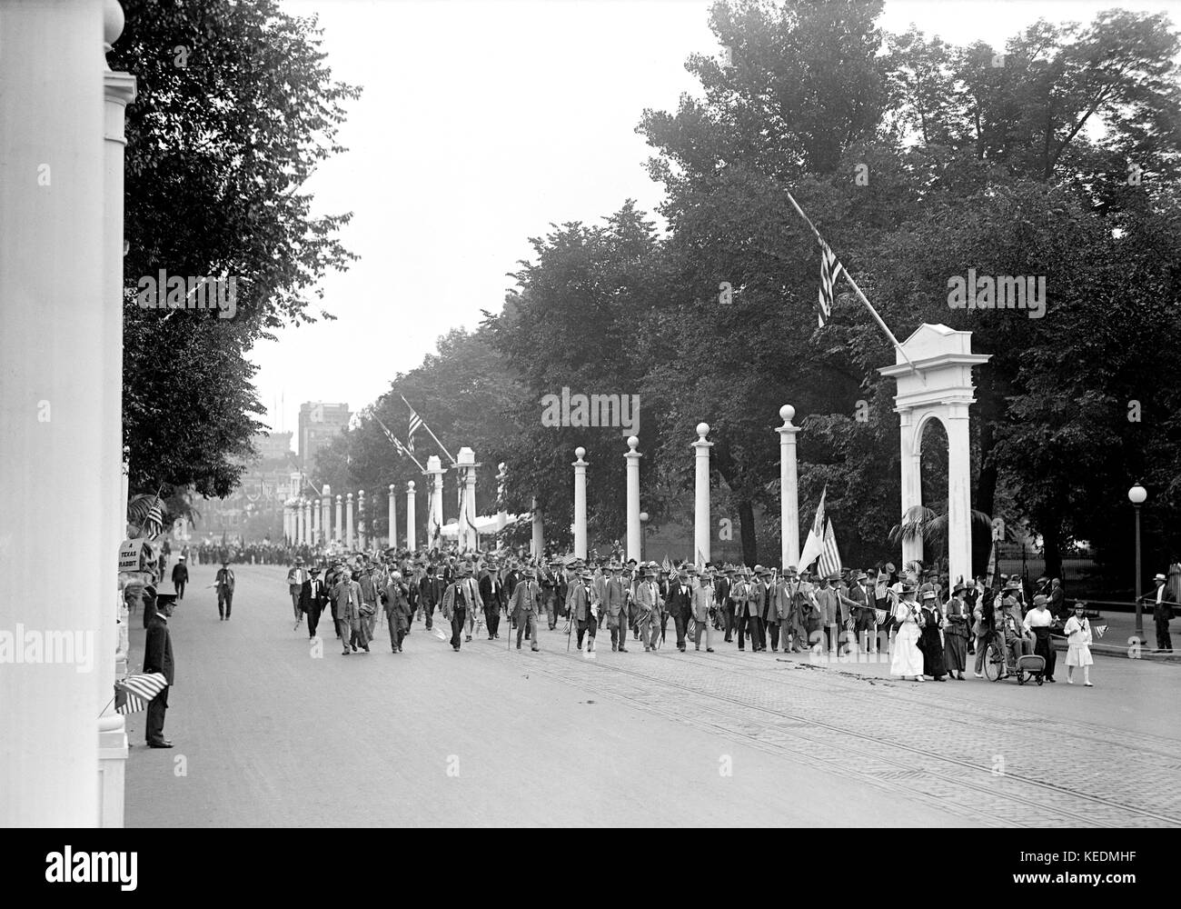 Konföderierten reunion Parade durch Ehrenrat, Washington DC, USA, Harris & Ewing, Juni 1917 Stockfoto