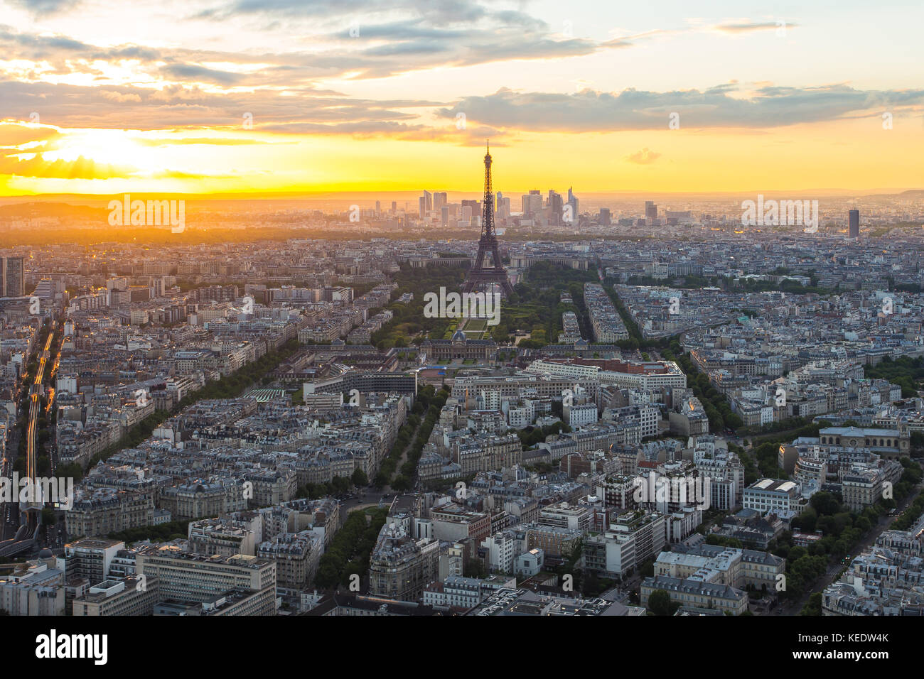 Blick auf die Skyline Skyline mit Eiffelturm in Paris, Frankreich. Stockfoto