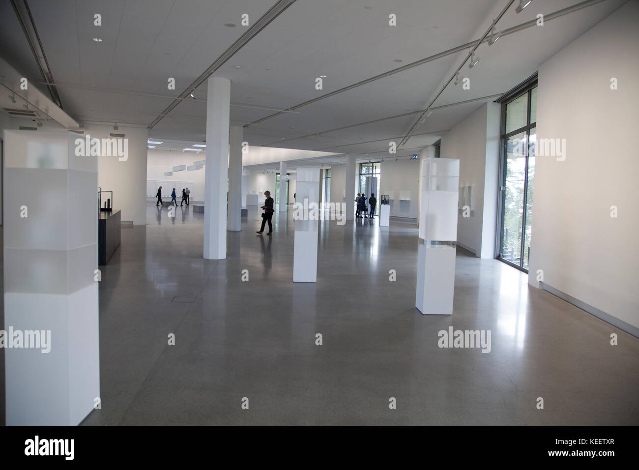 ARTIPELAG eine neue Kunst- und Veranstaltungshalle im Stockholmer Schärengarten. Inspiriert von dänischem Louisiana gibt es Kunstausstellungen und Konzerte, Stockfoto
