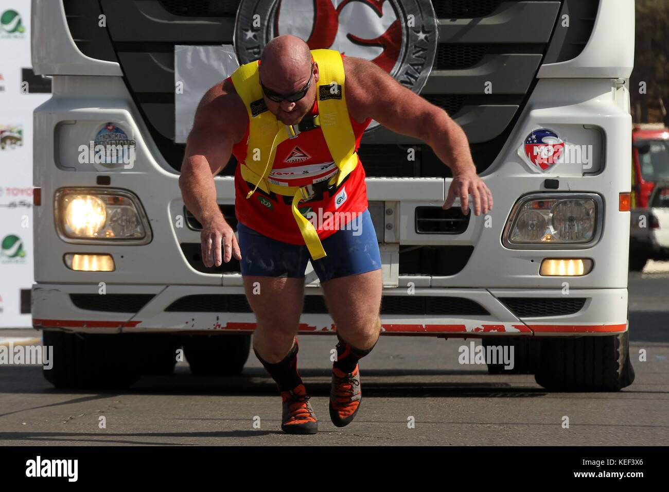 Amman, Jordanien. 20 Okt, 2017. Ein Teilnehmer konkurriert in der Welt lkw-Meisterschaft 2017 in Amman, die Hauptstadt Jordaniens, Oct. 20, 2017 Credit: Mohammad Abu Ghosh/Xinhua/alamy leben Nachrichten Stockfoto