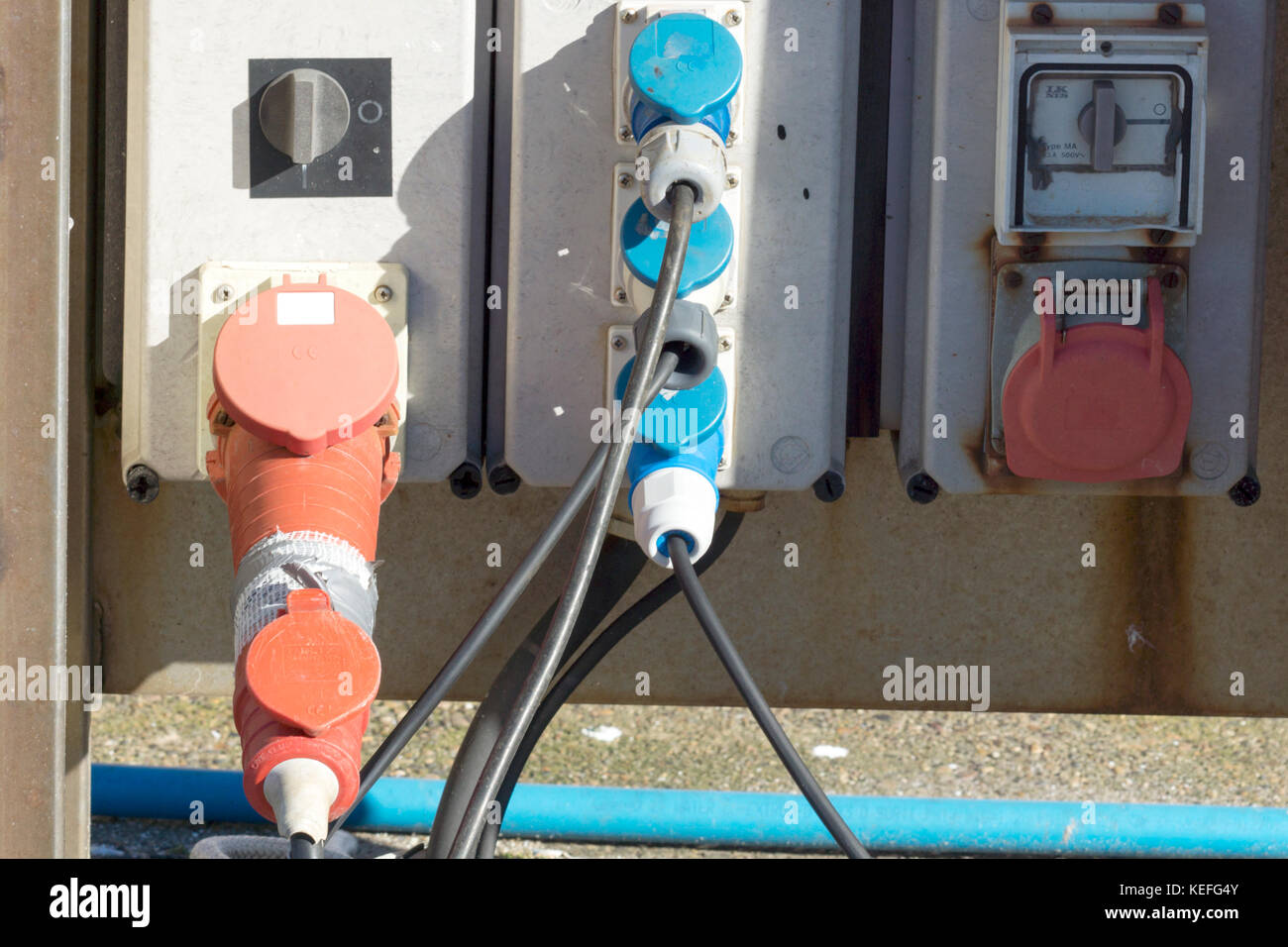 Stromversorgung für Boote in Nahaufnahme Stockfoto