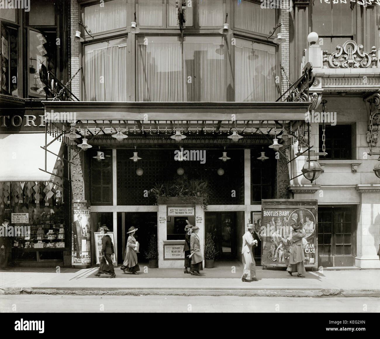 Strand Motion Picture Theater Eingang in 419 North 6th Street mit Werbung für den Film Sicherheitsspiegel ' Baby. Theater war auf der Westseite der Sixth Street entfernt, in der Nähe von St. Charles Street Stockfoto