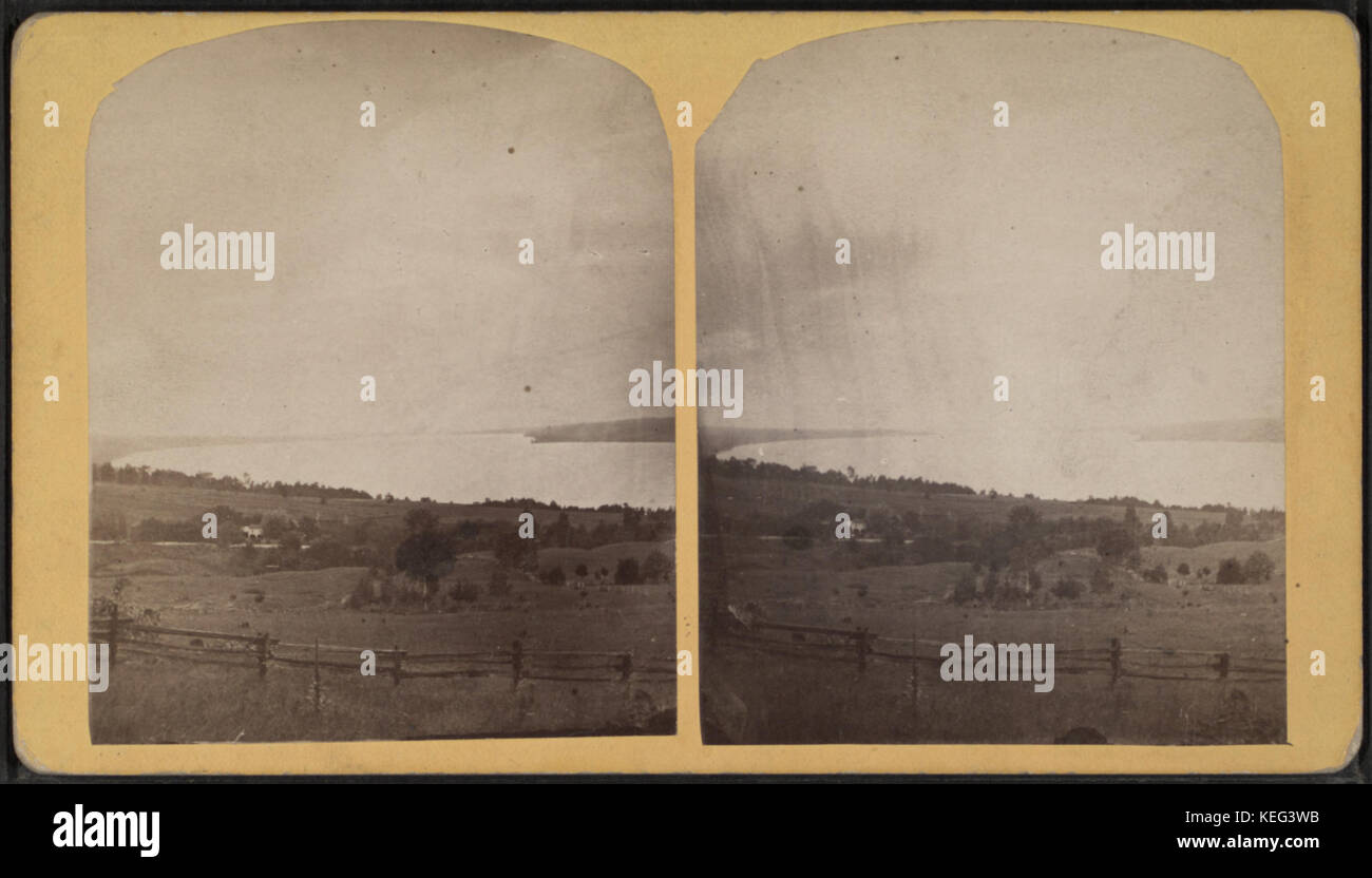 Dieses Gemälde von C. M. Marsh zeigt die dramatische Szene des Cayuga Lake während eines Gewitters und zeigt die natürliche Kraft der Umwelt. Stockfoto