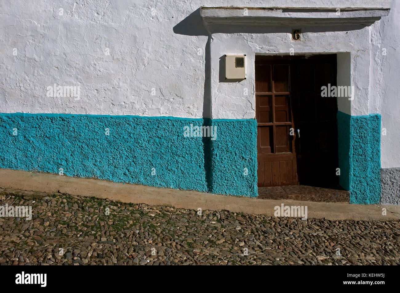 Traditionelles Haus und gepflasterten Gasse, Jabugo, Provinz Huelva, Region opf Andalusien, Spanien, Europa Stockfoto
