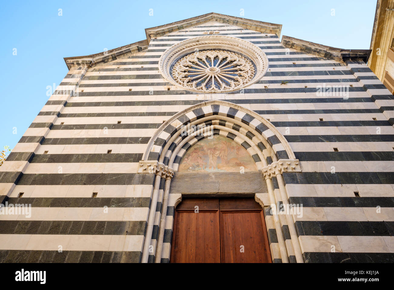 Kirche San Giovanni Battista, Monterosso, Cinque Terre, Ligurien, Italien Stockfoto