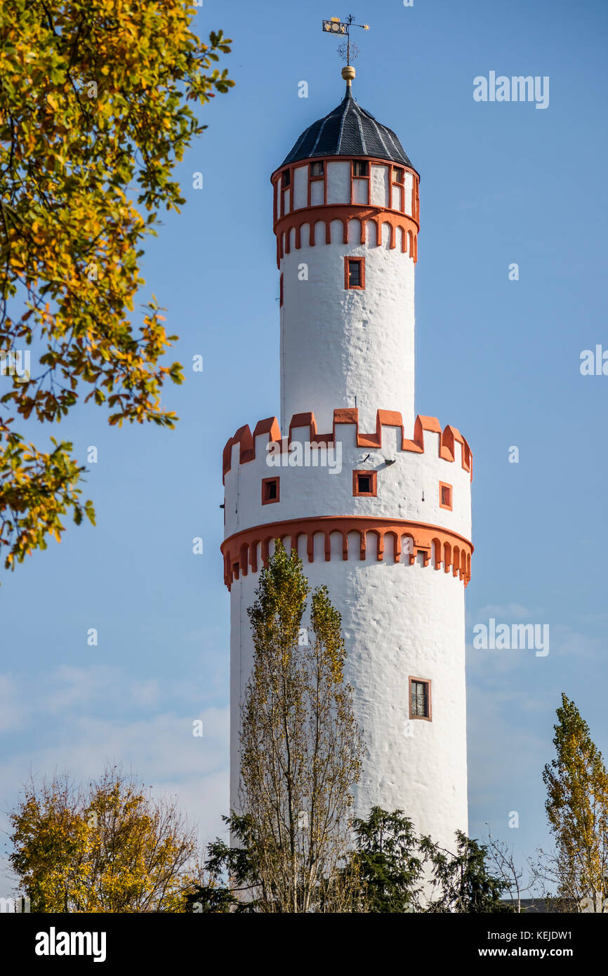 Weißer Turm der Burg Landgraf in Bad Homburg vor der Höhe, Kurort in Deutschland Stockfoto