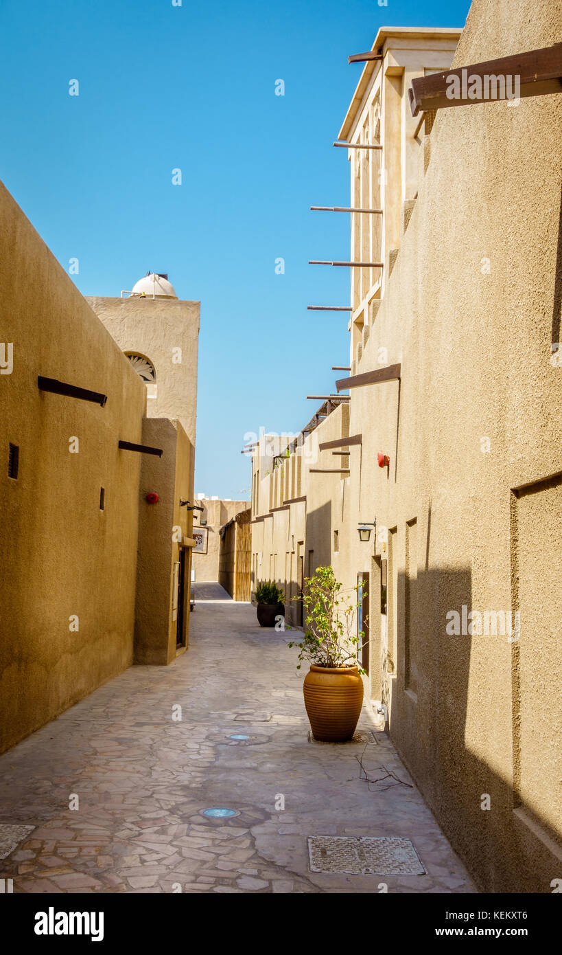 Straßen von Al Fahidi im historischen Viertel in der Altstadt von Dubai Stockfoto