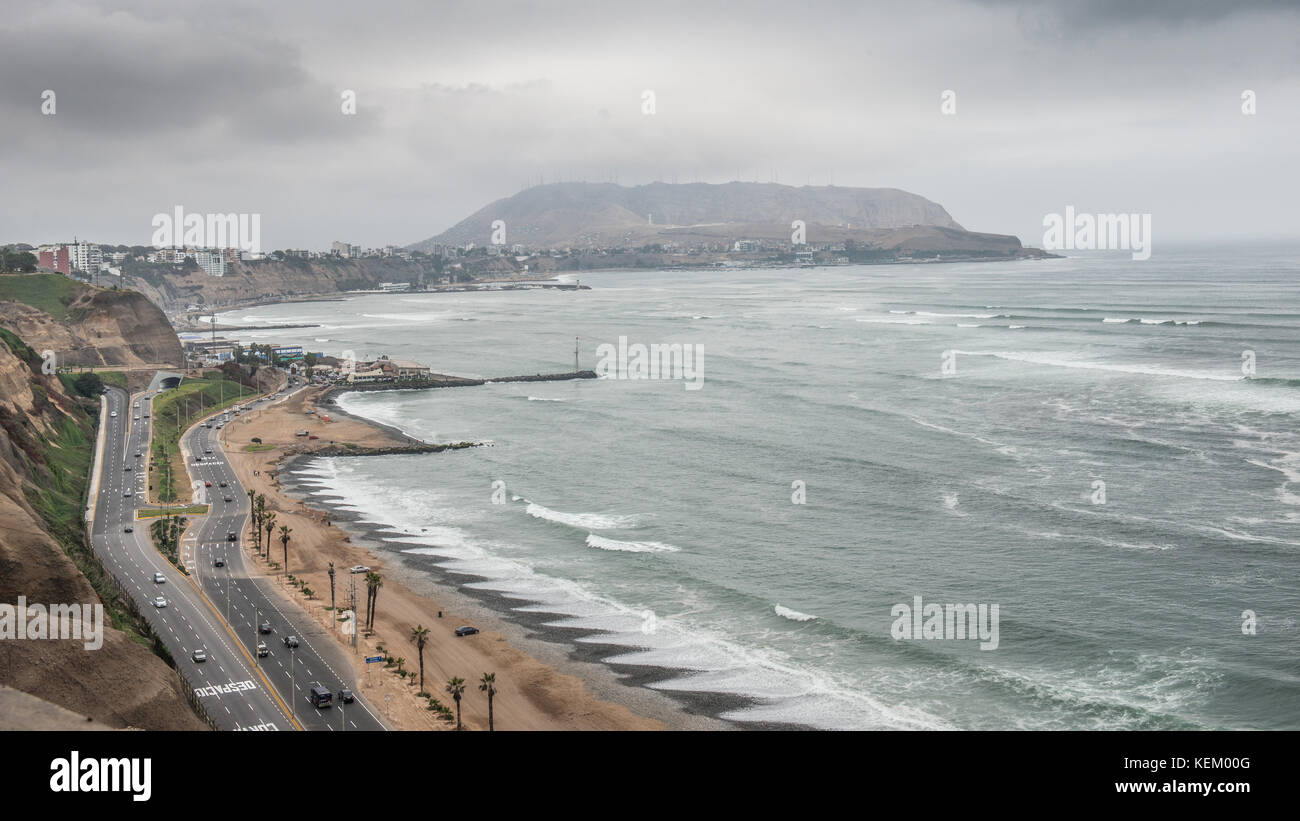 Miraflores ist ein Stadtteil von Lima in der Provinz in Peru. Es ist ein exklusiver Wohn- und gehobenen Einkaufsviertel südlich der Innenstadt von Lima. Stockfoto