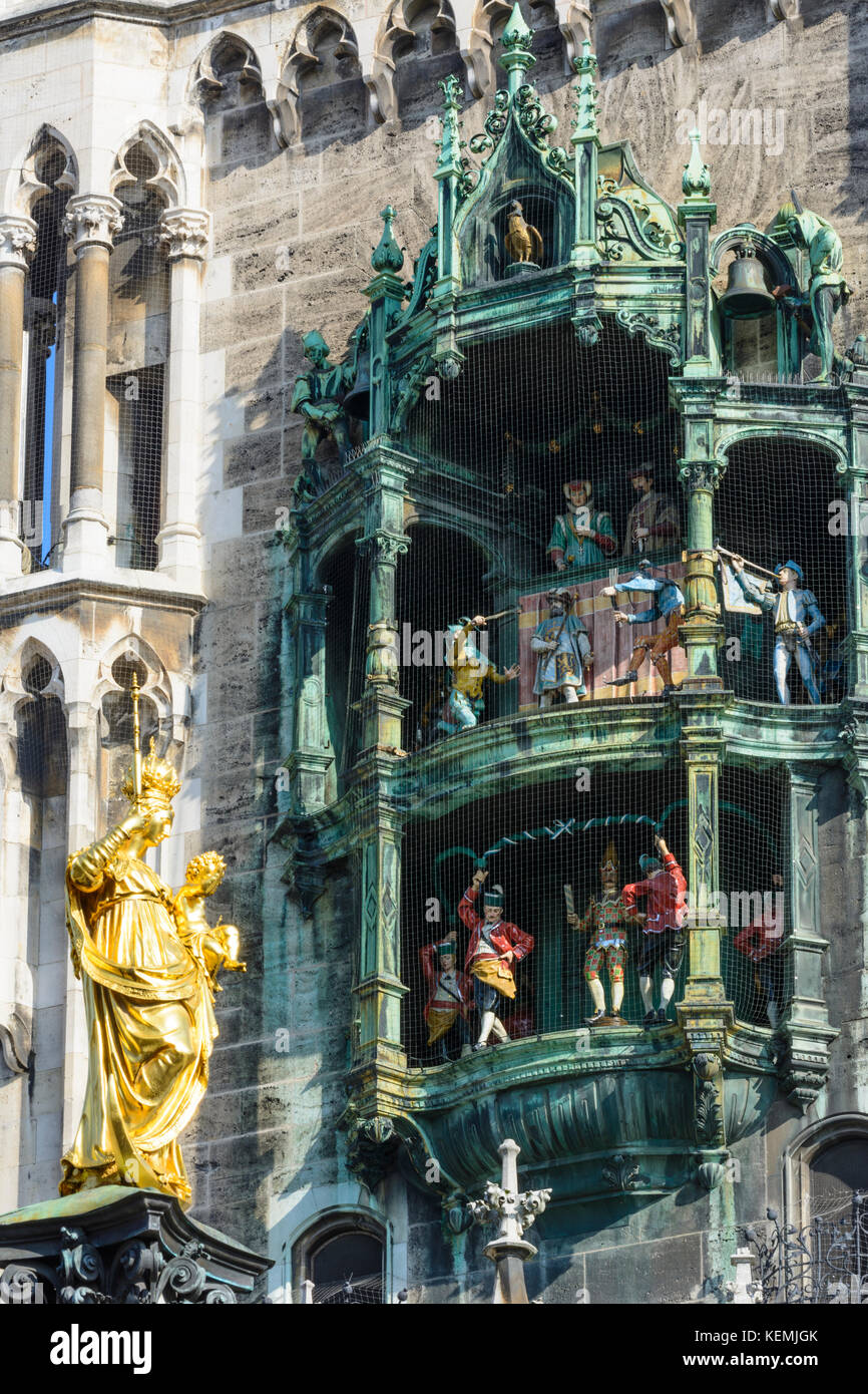 Glockenspiel Glockenspiel (Uhr) am Neuen Rathaus (Neues Rathaus), Mariensäule (Mariensäule), München, München, Oberbayern, Oberbayern, Bayern, Bayern Stockfoto