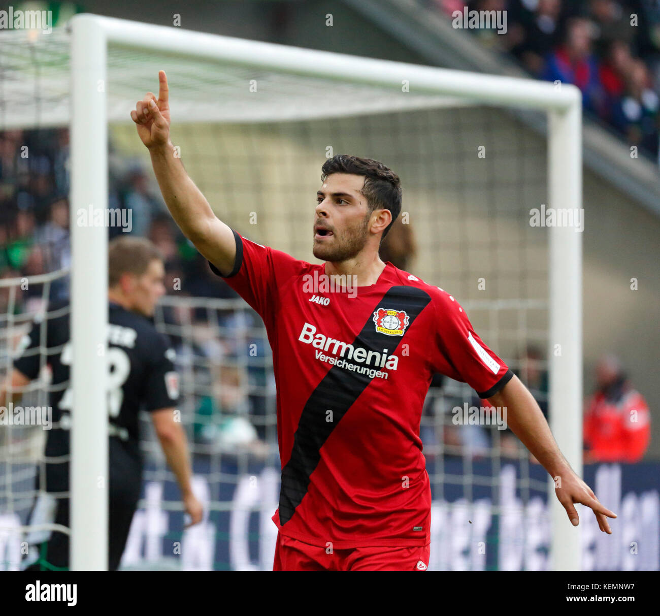 Sport, Fußball, Bundesliga, 2017/2018, Borussia Mönchengladbach vs Bayer 04 Leverkusen 1:5, Stadion Borussia Park, Freude an der 1:4, Torschütze kevin Volland (Bayer) Stockfoto