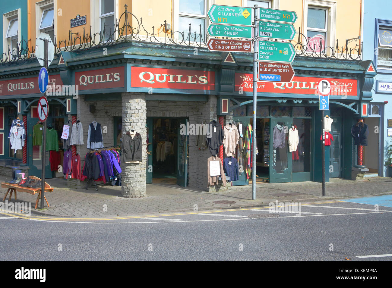 Quill's, Kenmare, County Kerry, Irland - John Gollop Stockfoto