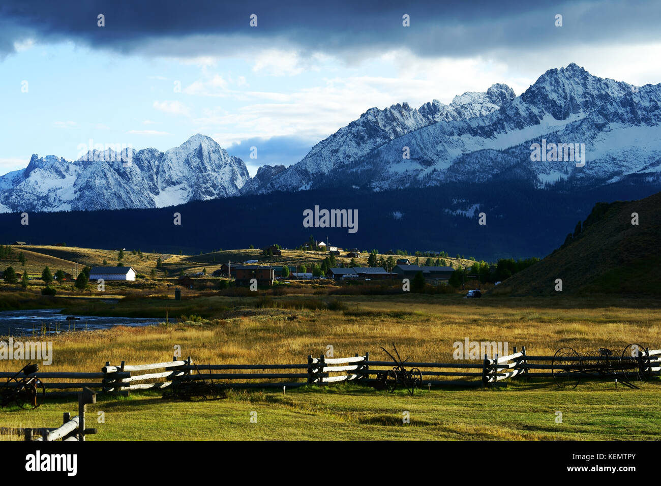 Stanley Idaho mit Sawtooth Mountains, Idaho Stockfoto