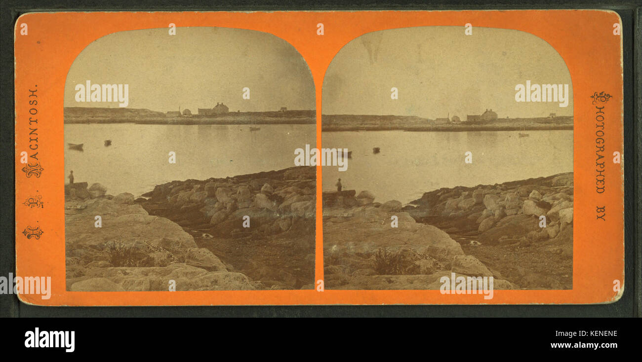 Blick auf einen See, Gebäude am gegenüberliegenden Ufer, von H. P. McIntosh Stockfoto