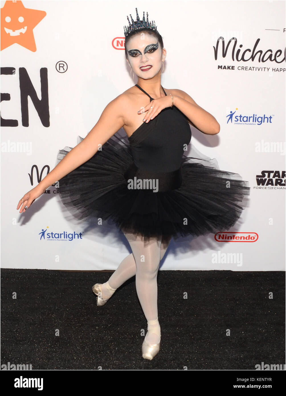 Los Angeles, Kalifornien, USA. Oktober 2017. AMBER ROMERO besucht die Star-Stud 'Dream Halloween' Kostüm-Party, die der Starlight Children's Foundation im MacArthur zugute kommt. Kredit: Billy Bennight II/ZUMA Wire/Alamy Live News Stockfoto