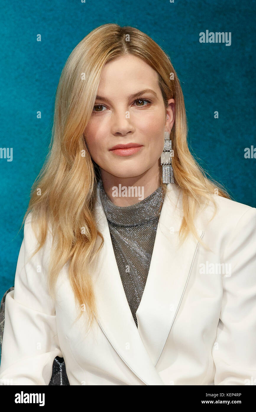 Tokio, Japan. Oktober 2017. Schauspielerin Sylvia Hoeks nimmt am 23. Oktober 2017 an einer Pressekonferenz für den Film Blade Runner 2049 in Tokio Teil. Hoeks ist zusammen mit dem Regisseur Denis Villeneuve, dem Schauspieler Harrison Ford und Ana de Armas in Japan, um für den Film zu werben, der am 27. Oktober in Japan in den Kinos erscheint. Quelle: Rodrigo Reyes Marin/AFLO/Alamy Live News Stockfoto