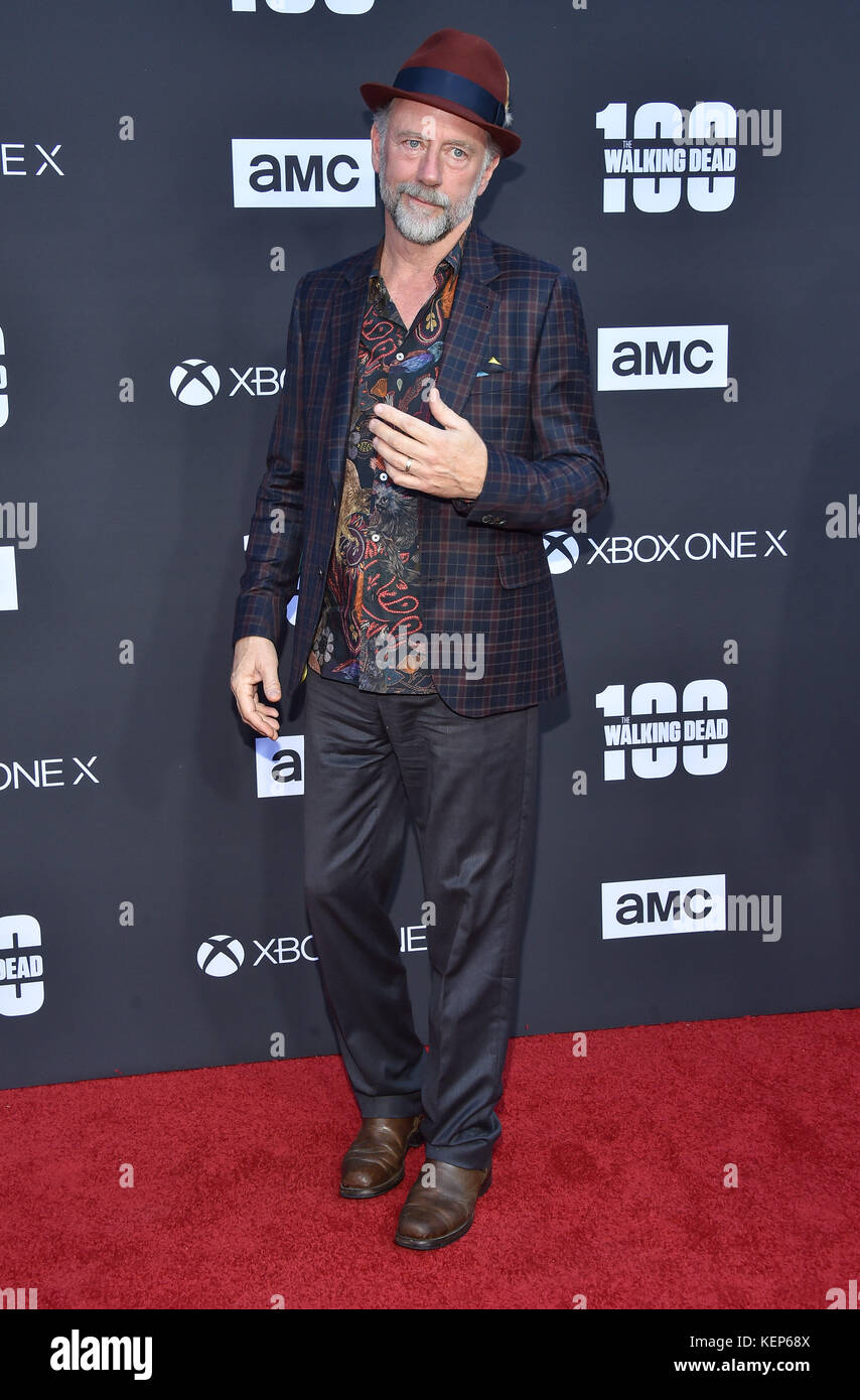 Hollywood, Kalifornien, USA. Oktober 2017. Xander Berkeley kommt zur Premiere von AMCs „The Walking Dead“ Staffel 8 im griechischen Theater. Quelle: Lisa O'Connor/ZUMA Wire/Alamy Live News Stockfoto