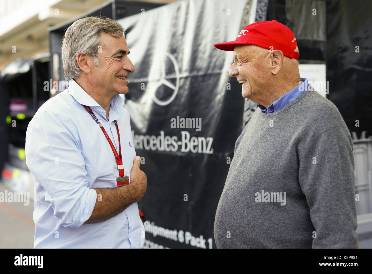 Austin, Vereinigte Staaten Von Amerika. Oktober 2017. Motorsport: FIA Formel-1-Weltmeisterschaft 2017, Grand Prix der Vereinigten Staaten, Carlos Sainz Senior, Niki Lauda (AUT, Mercedes AMG Petronas Formel-1-Team), 22.10.2017. | weltweite Nutzung Guthaben: dpa/Alamy Live News Stockfoto