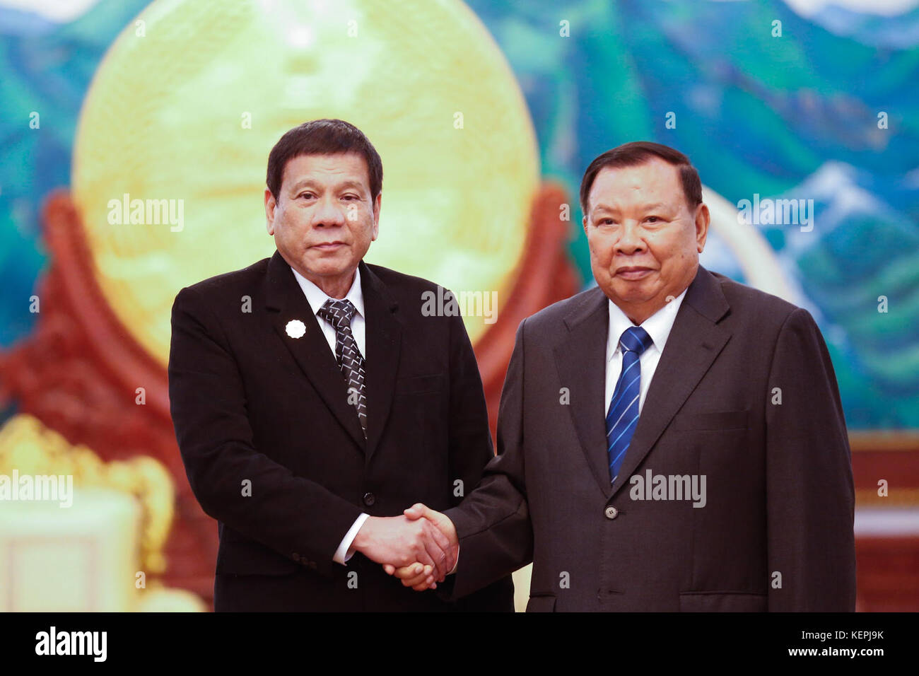 Rodrigo Duterte und laotischen Präsident Bounnhang Vorachith Stockfoto