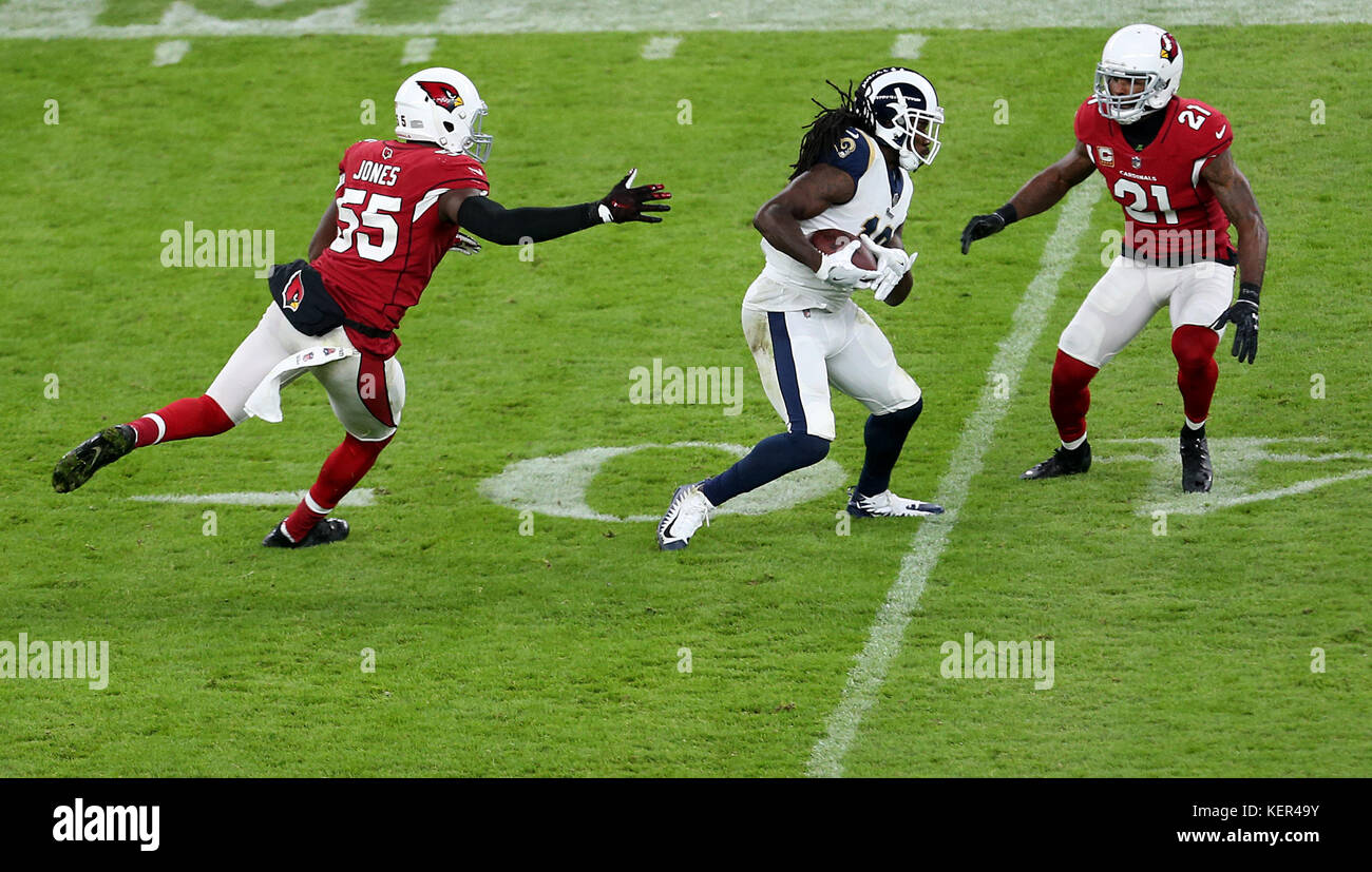 Los Angeles Rams' Pharoh Cooper (Mitte) in Aktion während des NFL-Spiels der International Series in Twickenham, London. Stockfoto