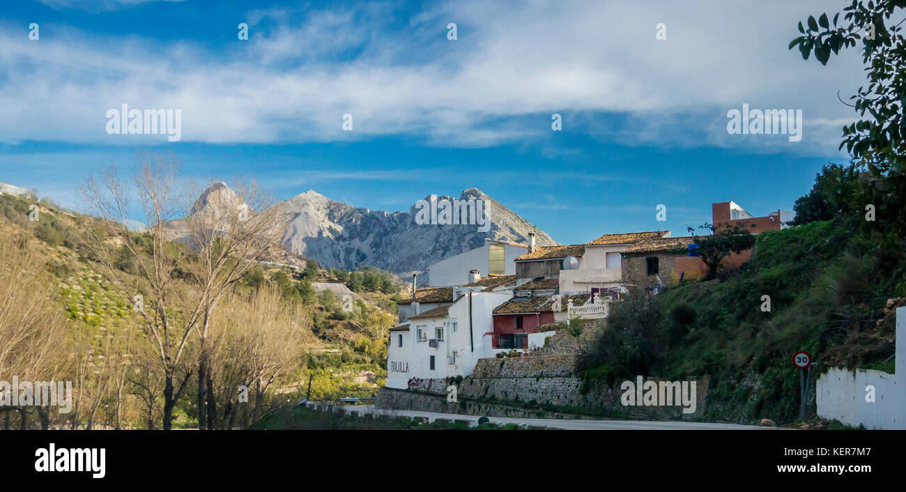 Bolulla, eine Gemeinde in der Comarca Marina Baixa, in der Provinz von Alicante, Spanien. Stockfoto