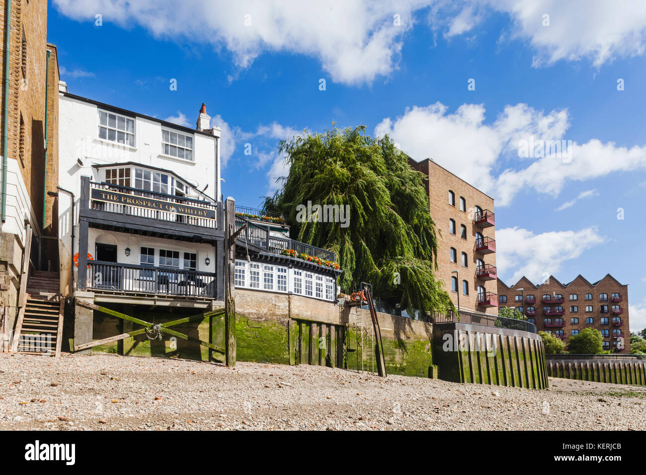 England, London, Wapping, die Aussicht von Whitby Riverside Pub Stockfoto