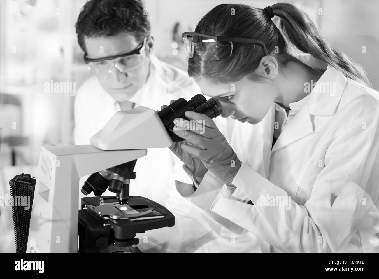 Leben Wissenschaftler forschen im Labor. Stockfoto