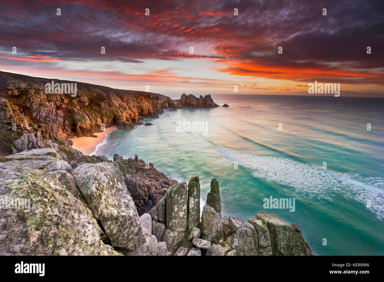 Treen Sunrise; Porthcurno; Cornwall; Großbritannien Stockfoto