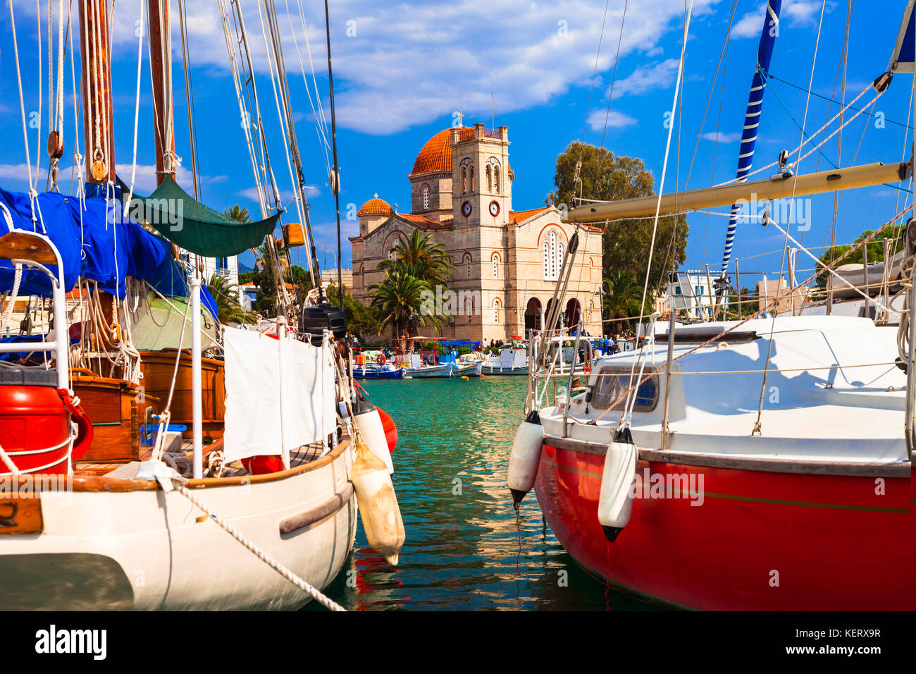 Traditionelle Griechenland - Aegina Island mit malerischen Hafen. Saronische Inseln Stockfoto