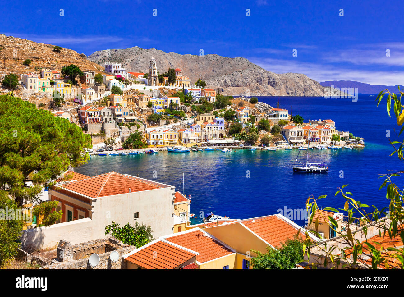 Bunte traditionelle griechische Insel Symi in Dodekanes Stockfoto