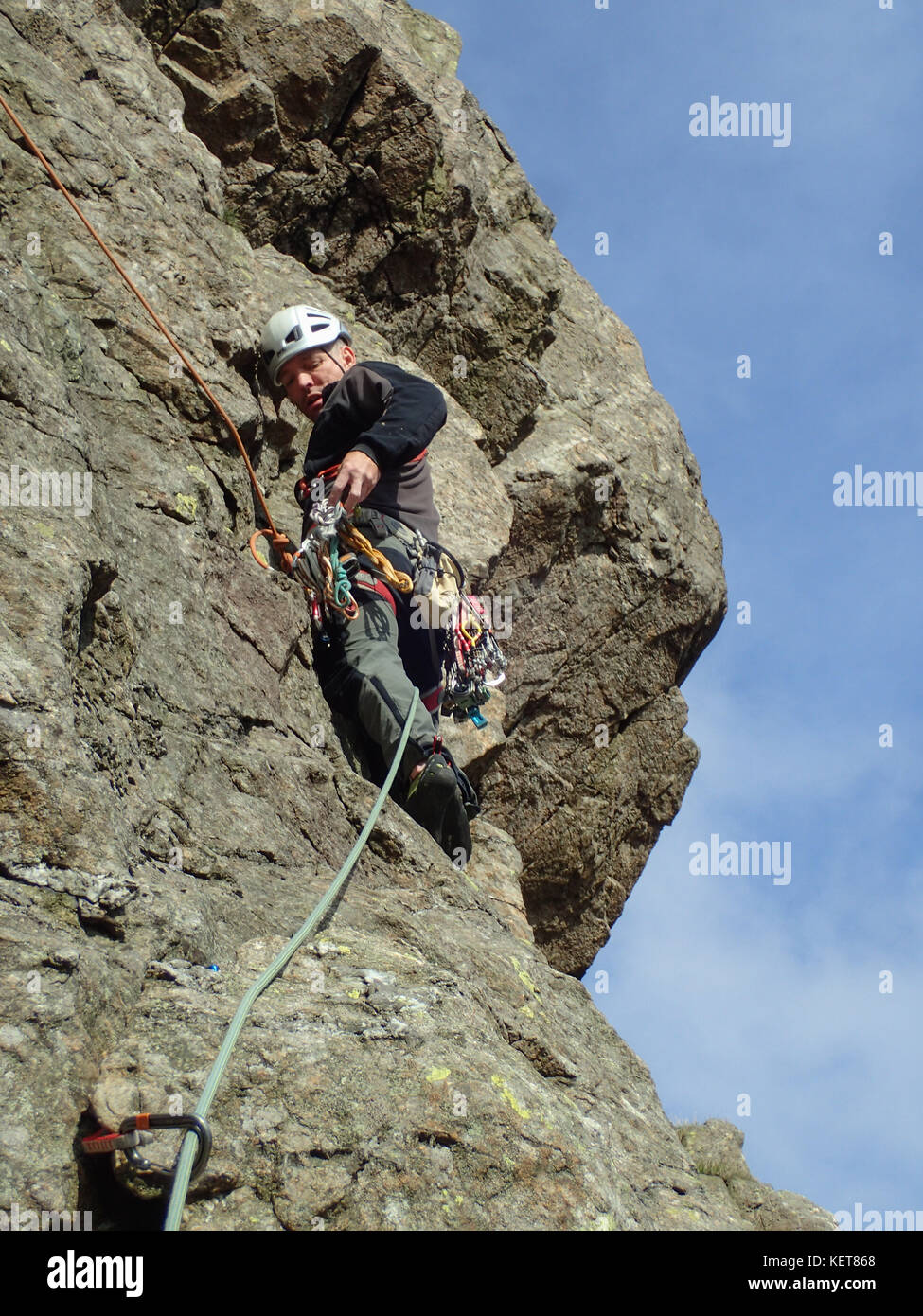 Klettern in Murray Route auf Dow crag im coniston Fells des Lake District Stockfoto