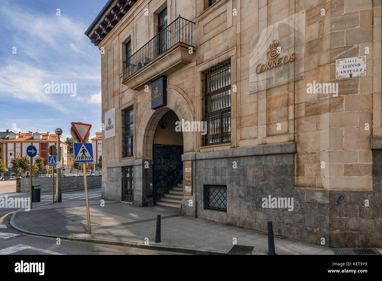 Gebäude Postamt der Stadt Torrelavega, Kantabrien, Spanien Stockfoto