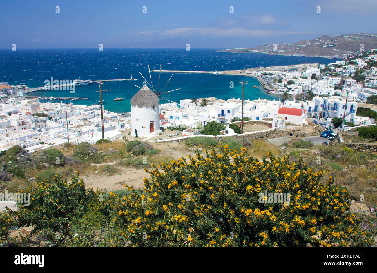 Blick von der Windmühle auf Mykonos-Stadt, Mykonos, Griechenland Stockfoto