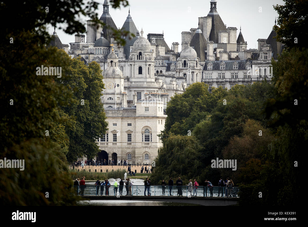 Horse Guards von St James's Park City von Westminster in London, die Hauptstadt von England gesehen Stockfoto