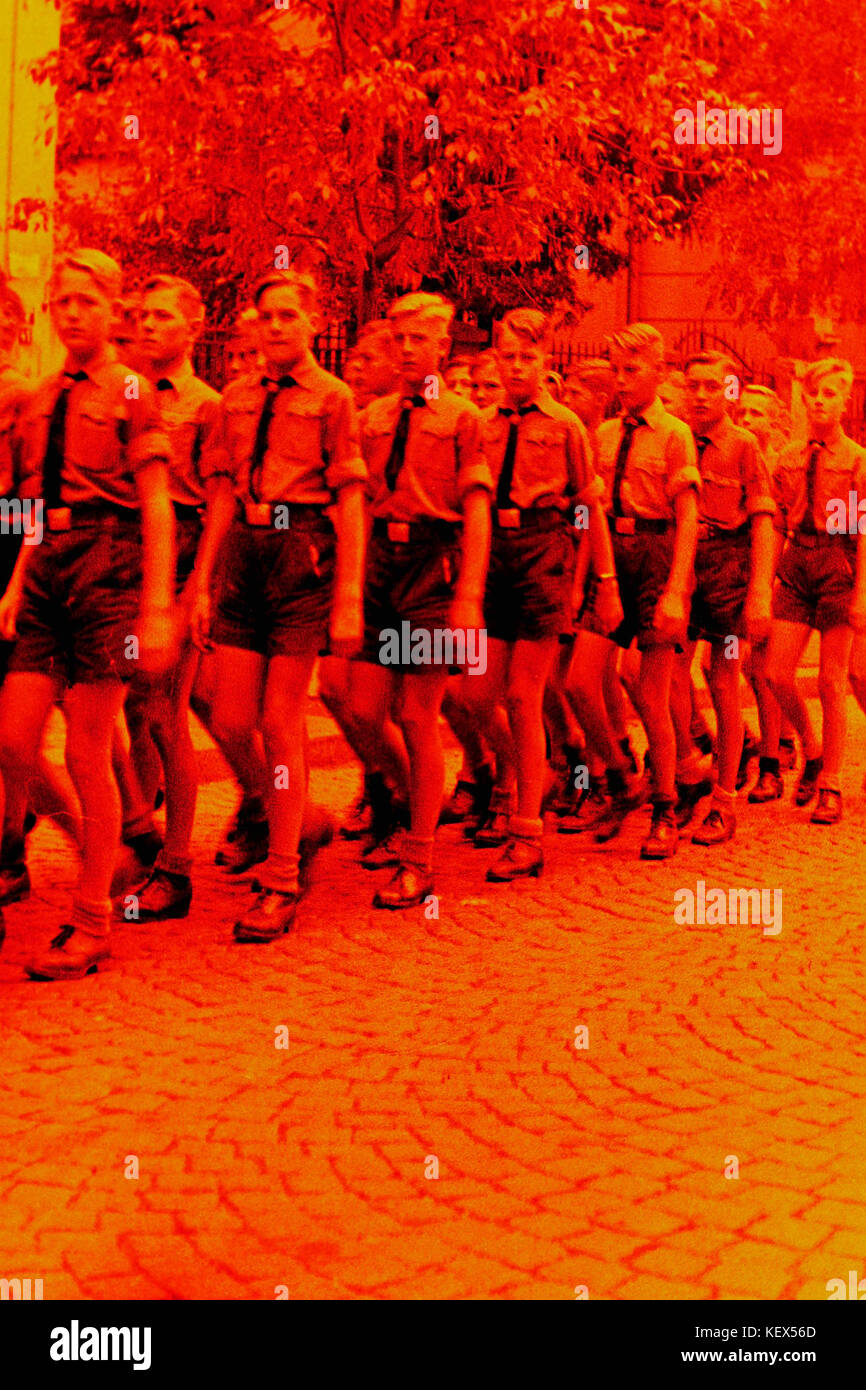 560 K 1 17 1 Ein Hitlerjugend in Sofia Stockfoto