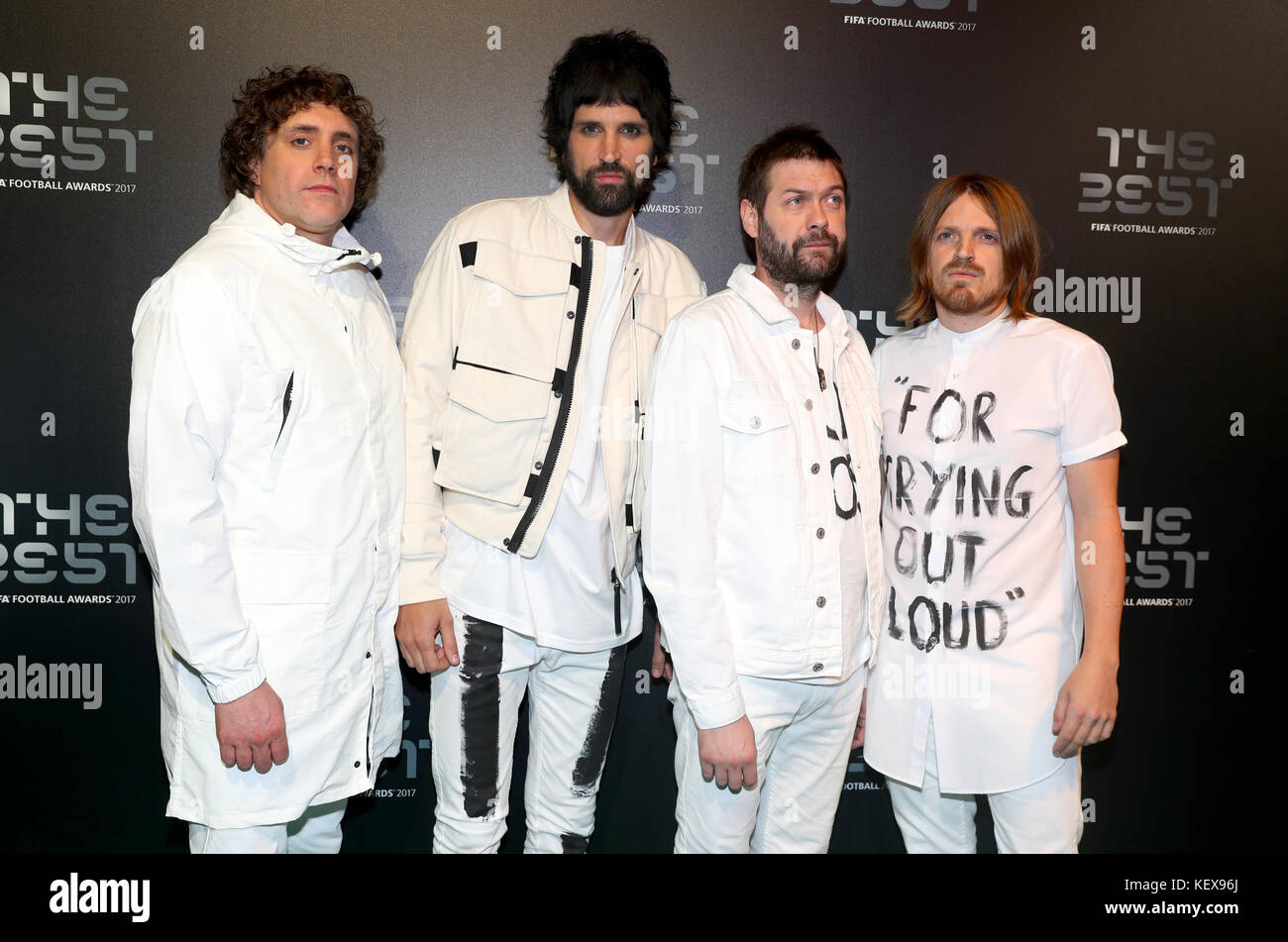 (Von links nach rechts) Ian Matthews, Serge Pizzorno, Tom Meighan und Chris Edwards von Kasabian während der Best FIFA Football Awards 2017 im Palladium Theatre, London. Stockfoto