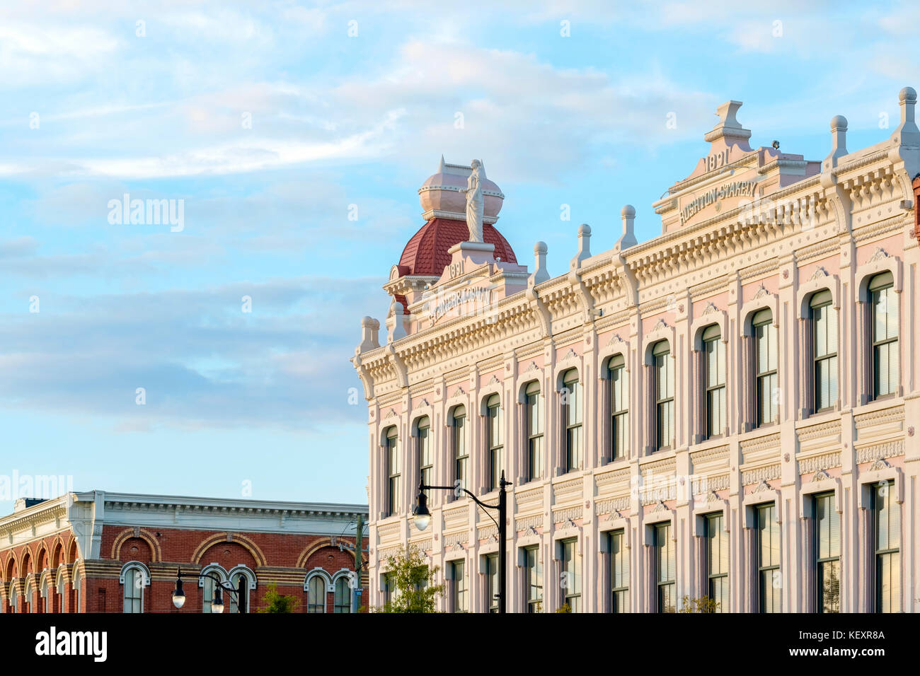 Usa, Alabama, Montgomery. Steiner-Lobman Gebäude an der Ecke von Commerce und Tallapoosa Street, historische Innenstadt. Stockfoto