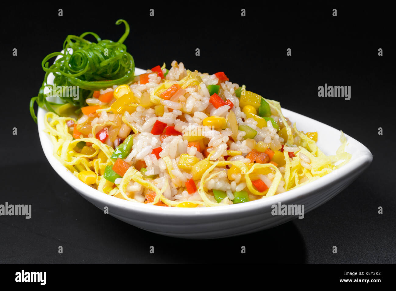 Koreanische Salat mit Mais und Paprika Stockfoto